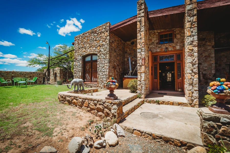 5 Bedroom Property for Sale in De Rust Western Cape